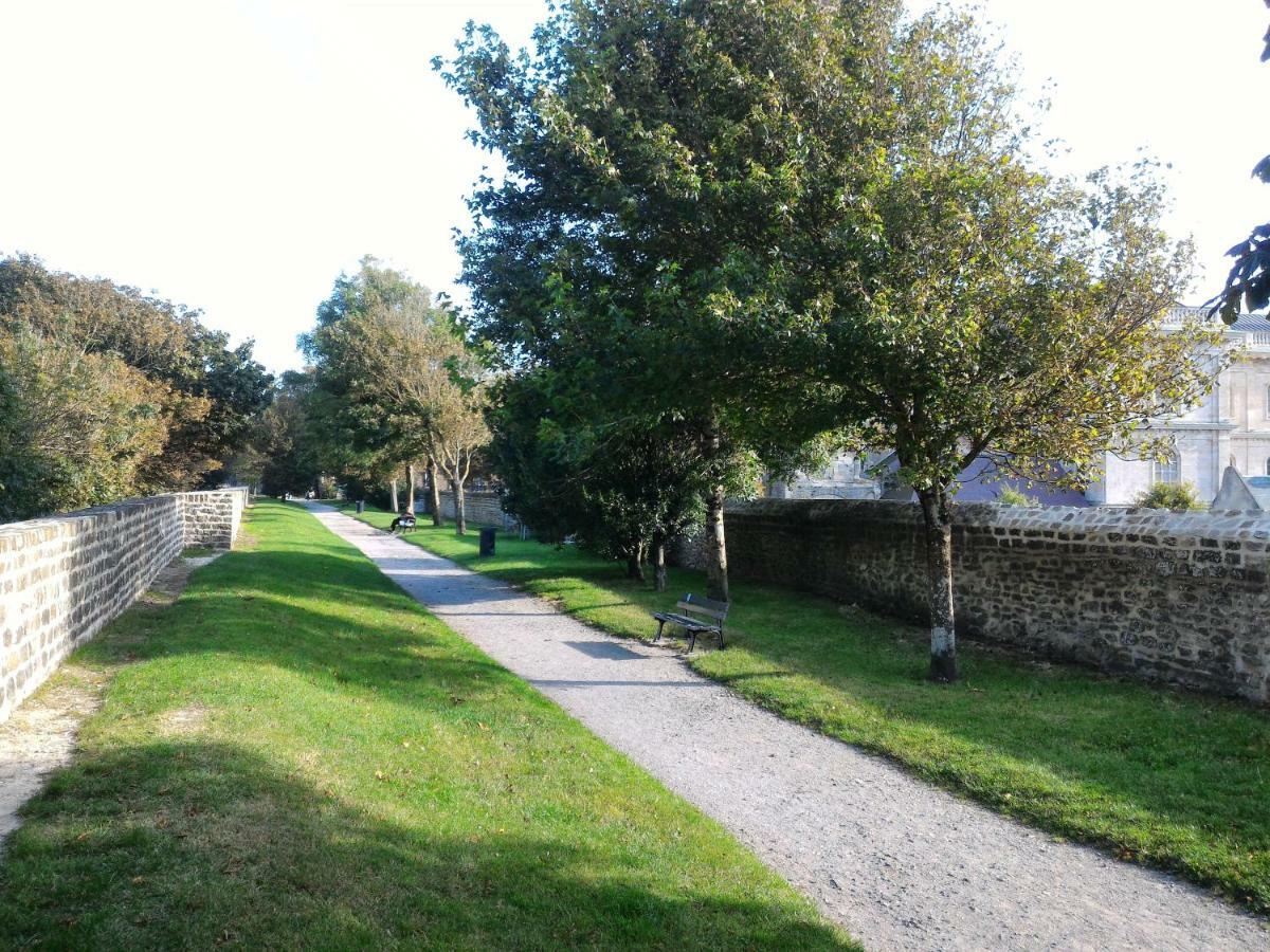 T3 En Vieille Ville 2Adult 2 Enfants Parking Gratuit - By La Source D'Orfee Boulogne-sur-Mer Buitenkant foto